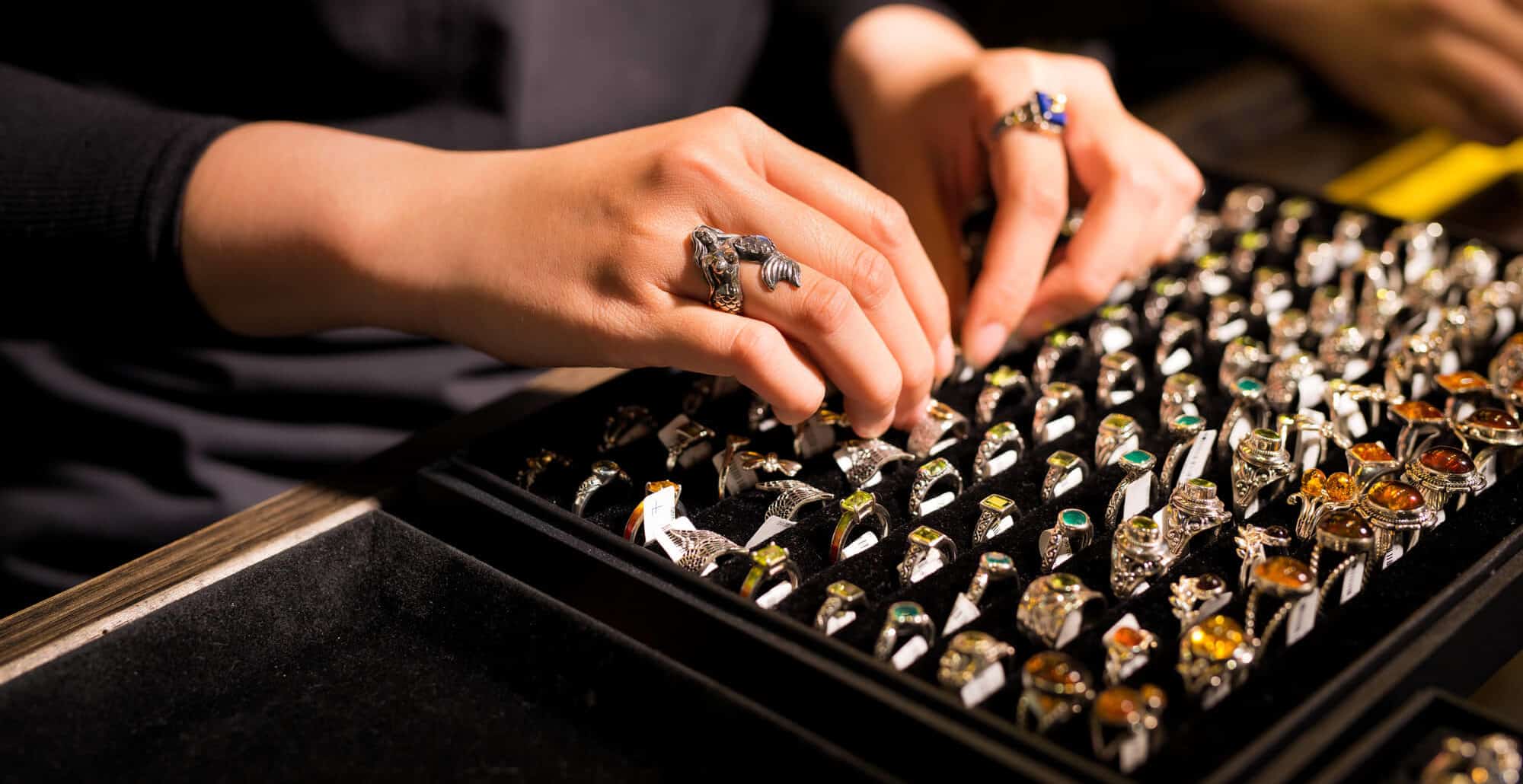 Simple Steps to Determine the Value of Your Vintage Jewelry